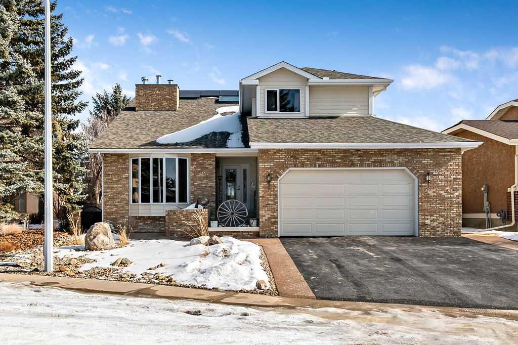 Picture of 162 Woodbend Way , Okotoks Real Estate Listing