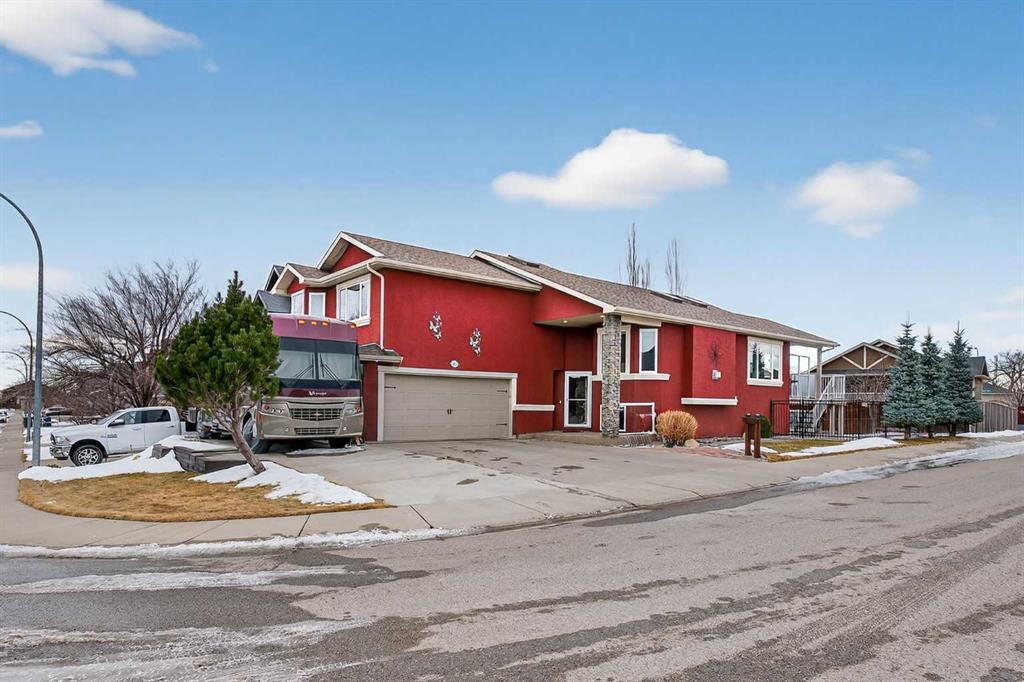 Picture of 302 Sixmile Lane S, Lethbridge Real Estate Listing