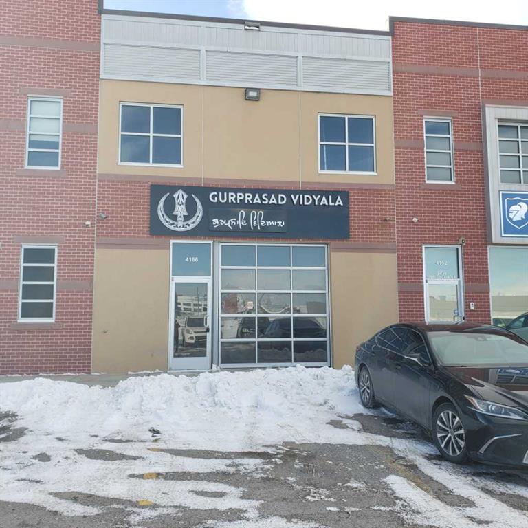 Picture of 4166, 3961 52 Avenue NE, Calgary Real Estate Listing