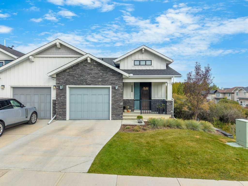 Picture of 12554 Crestmont Boulevard SW, Calgary Real Estate Listing