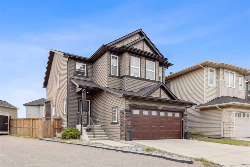 Picture of 325 Evanspark Gardens NW, Calgary Real Estate Listing