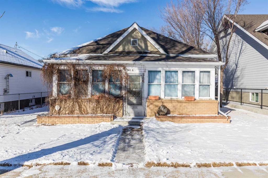 Picture of 966 Yuill Street SE, Medicine Hat Real Estate Listing