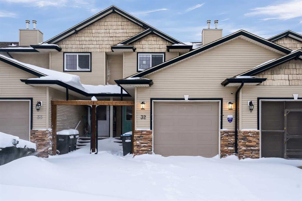 Picture of 32 Legend Court , Sylvan Lake Real Estate Listing