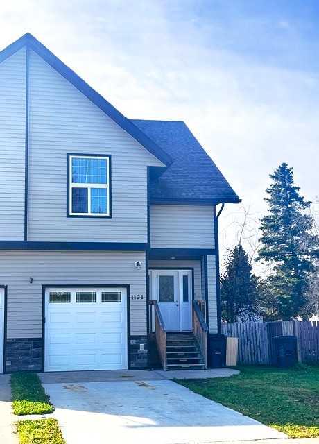 Picture of 1121 11 Avenue SE, Slave Lake Real Estate Listing