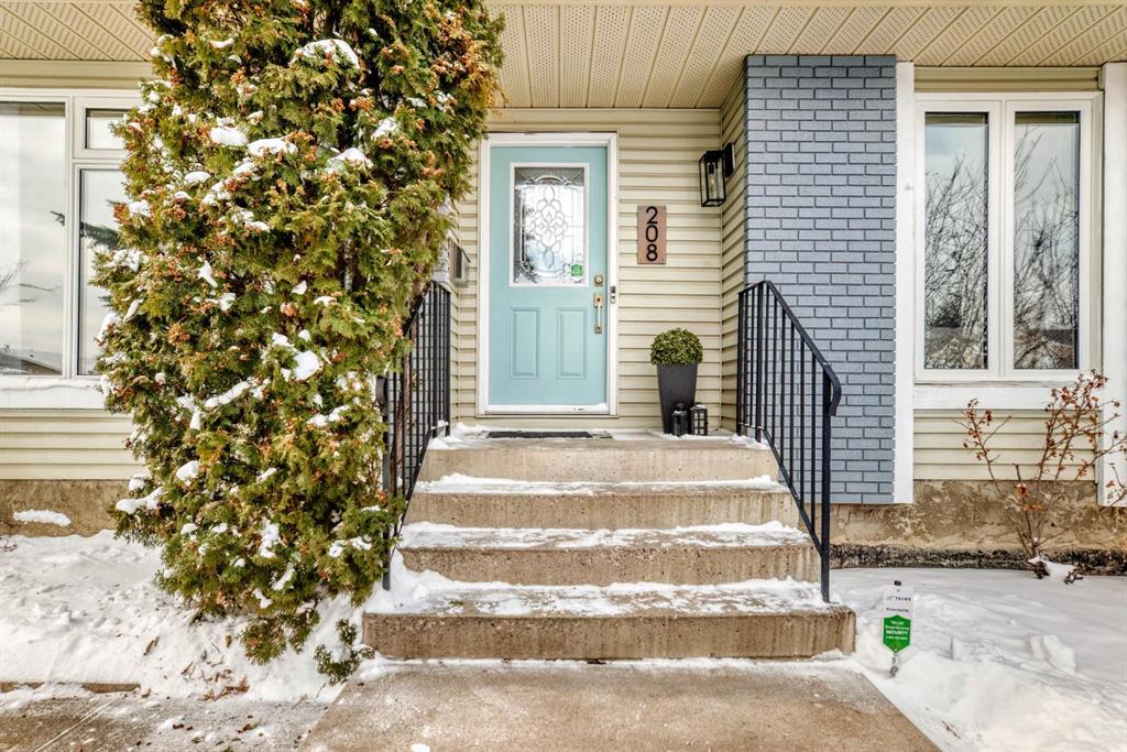 Picture of 208 Woodbine Boulevard SW, Calgary Real Estate Listing