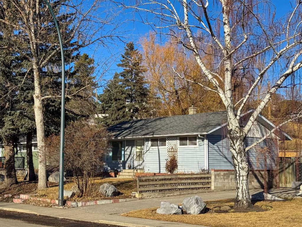 Picture of 2212 72 Avenue SE, Calgary Real Estate Listing