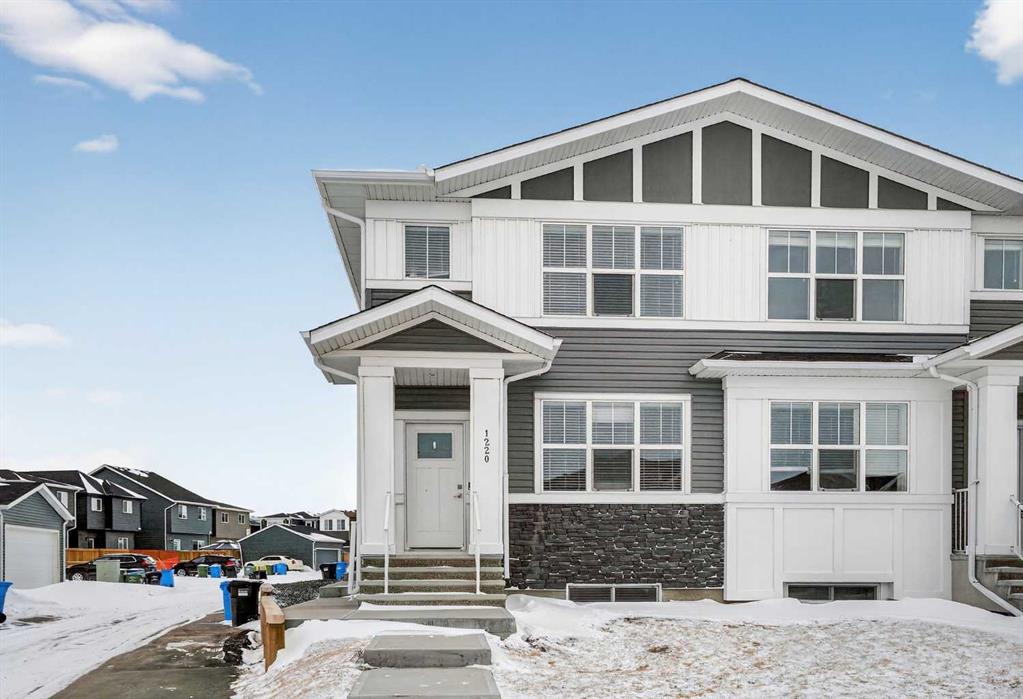 Picture of 1220 Cornerstone Way NE, Calgary Real Estate Listing