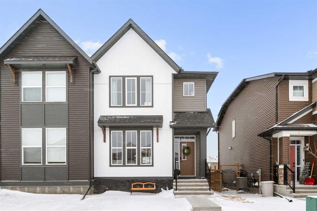 Picture of 92 Wolf Gate , Okotoks Real Estate Listing