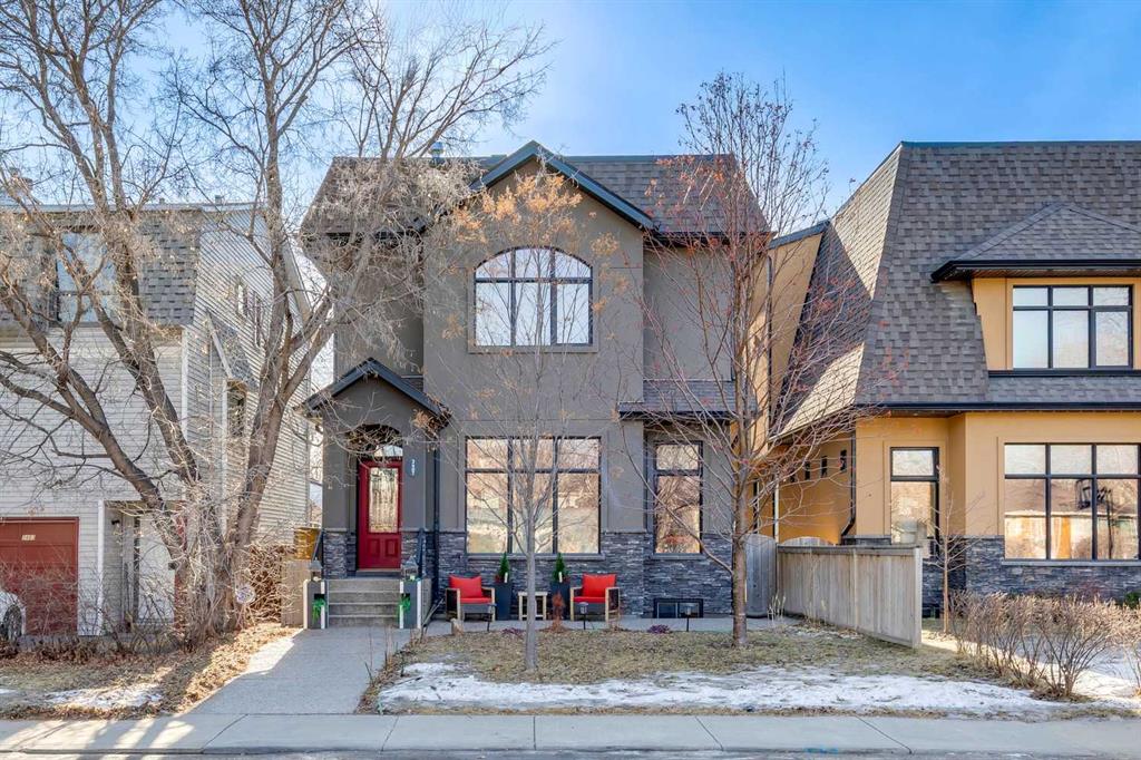 Picture of 2407 Westmount Road NW, Calgary Real Estate Listing