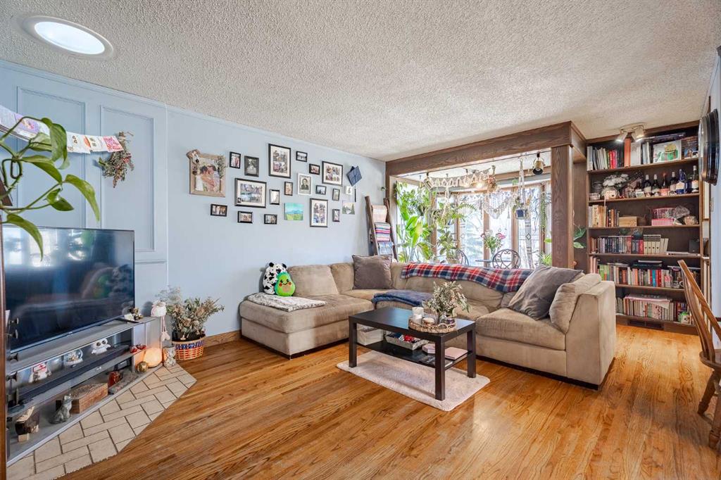 Picture of 3124 14 Street NW, Calgary Real Estate Listing