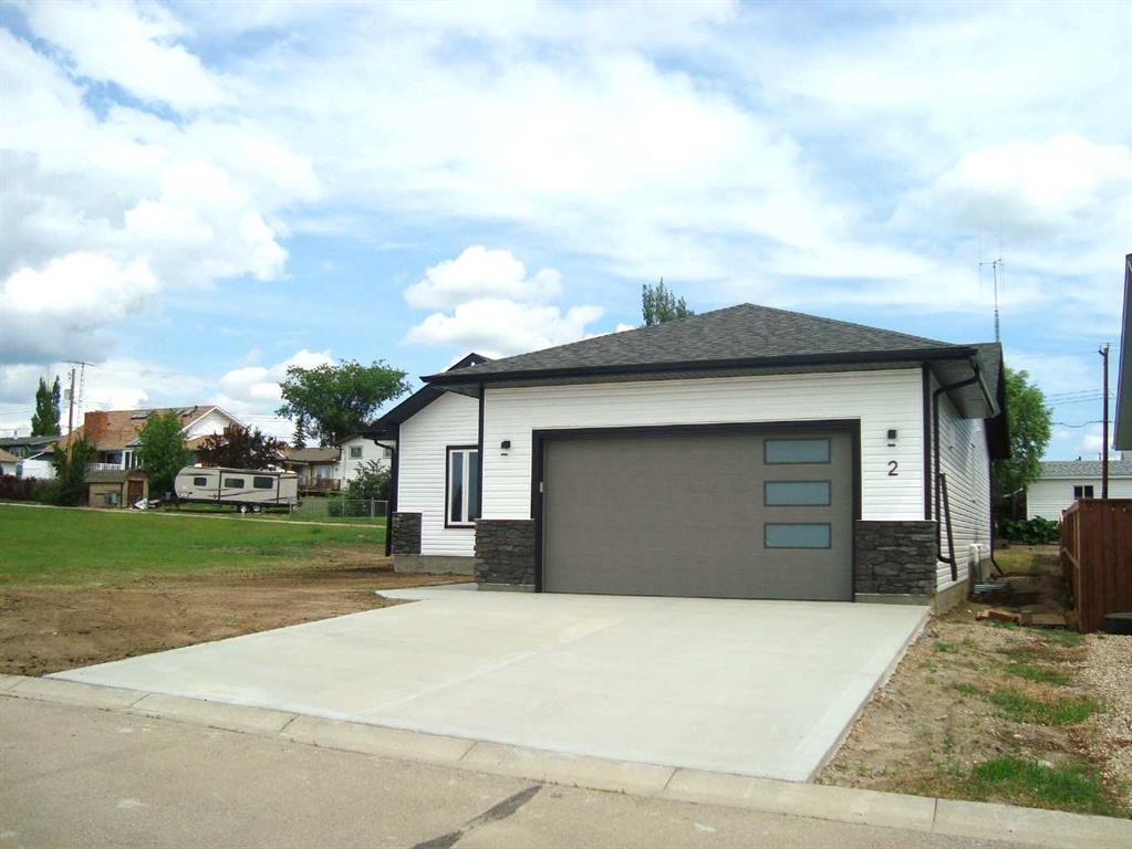 Picture of 2 Evron Place , Trochu Real Estate Listing