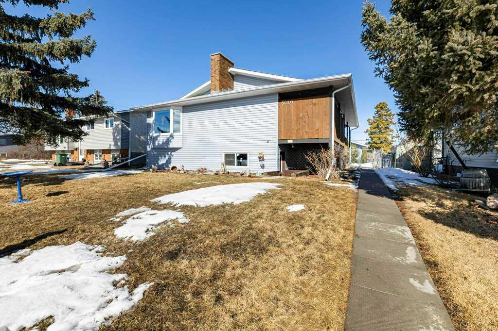 Picture of 5020 61 AvenueClose , Ponoka Real Estate Listing