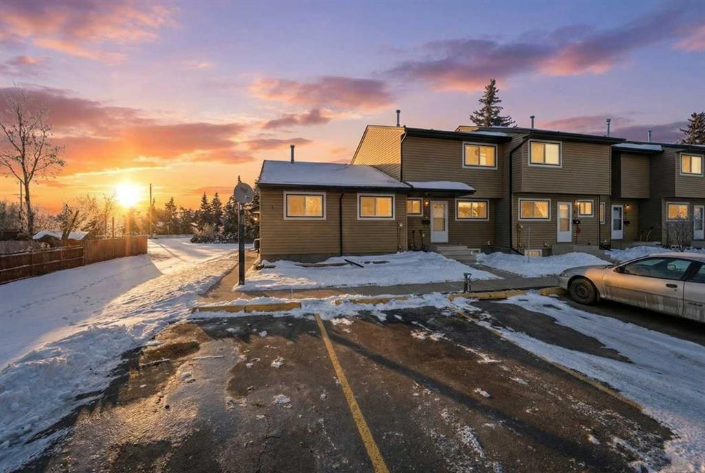 Picture of 1, 96 Holmes Street , Red Deer Real Estate Listing