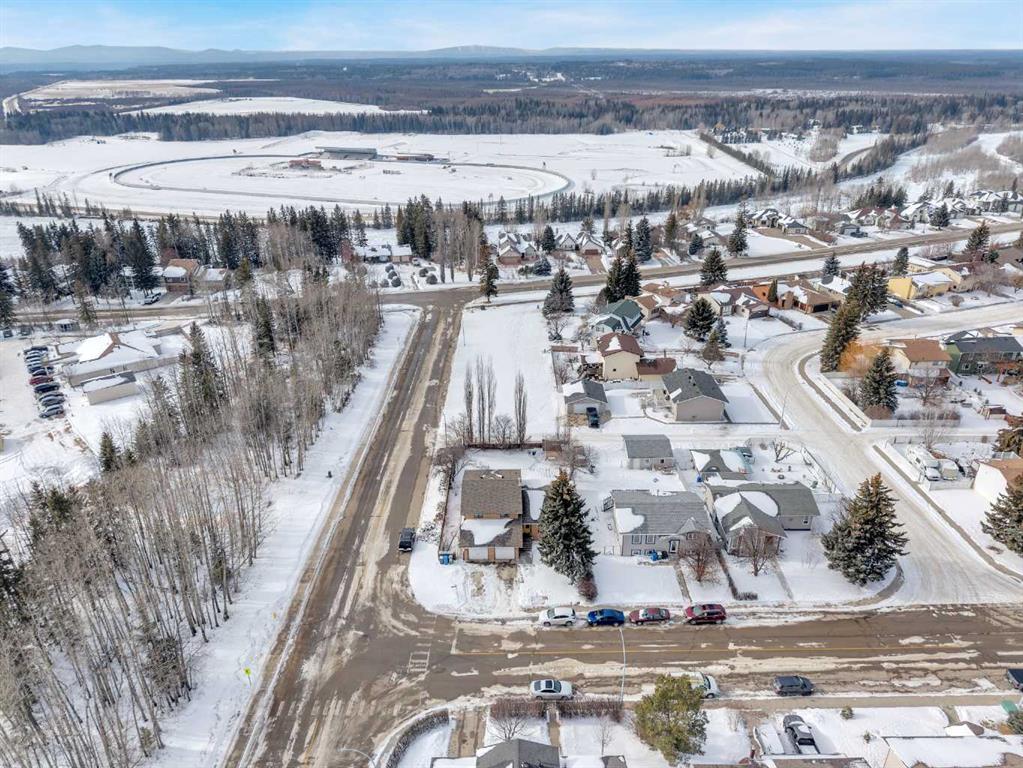 Picture of 5704 58 Street , Rocky Mountain House Real Estate Listing