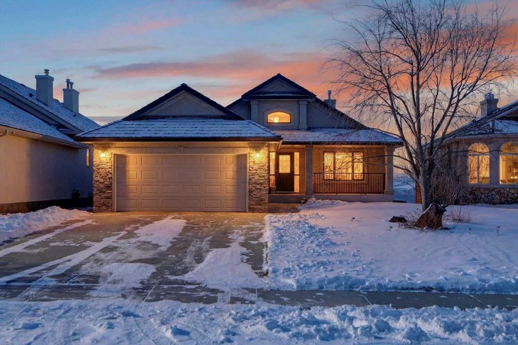 Picture of 180 Gleneagles View , Cochrane Real Estate Listing