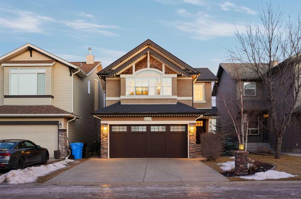 Picture of 153 Cougarstone Common SW, Calgary Real Estate Listing