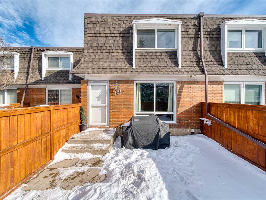 Picture of 125, 330 Canterbury Drive SW, Calgary Real Estate Listing