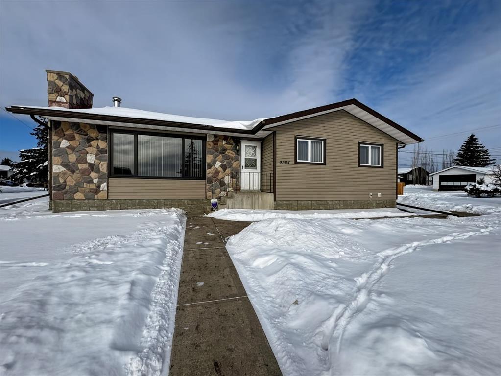 Picture of 4504 45 Street , Mayerthorpe Real Estate Listing