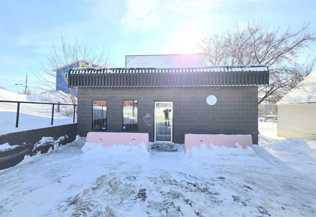 Picture of 9815 94 Avenue , Peace River Real Estate Listing