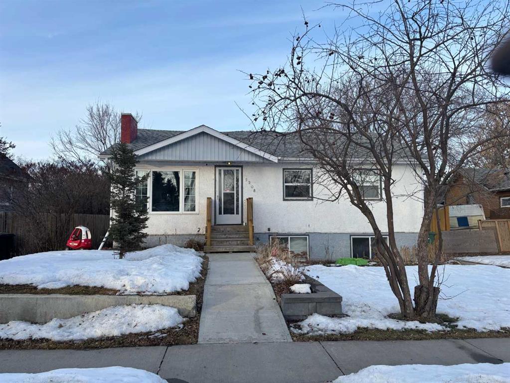 Picture of 5208 55 Avenue , Ponoka Real Estate Listing