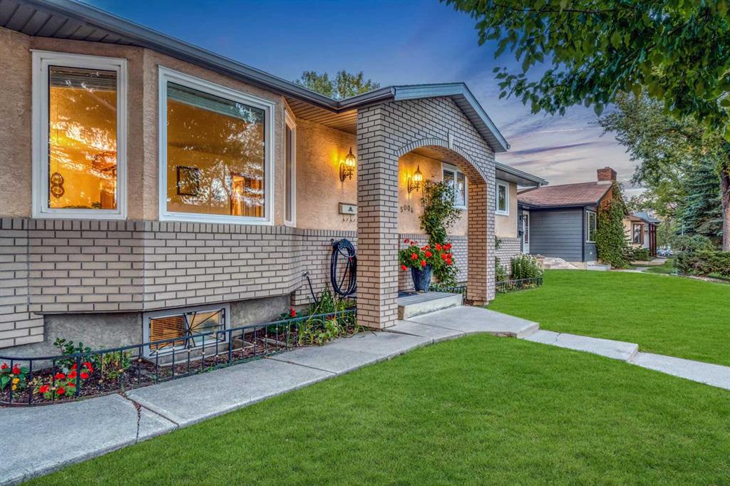 Picture of 5004 Rundleview Road NE, Calgary Real Estate Listing
