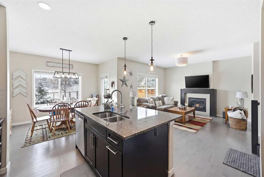 Picture of 125 Fireside Cove , Cochrane Real Estate Listing