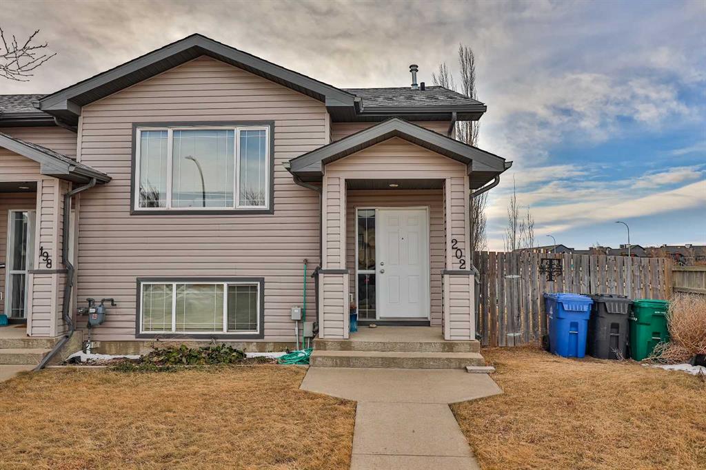 Picture of 202 Blackfoot Boulevard W, Lethbridge Real Estate Listing