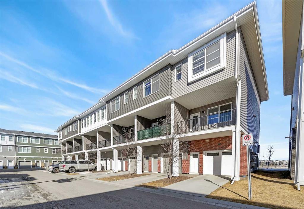 Picture of 6313 128 Avenue NE, Calgary Real Estate Listing