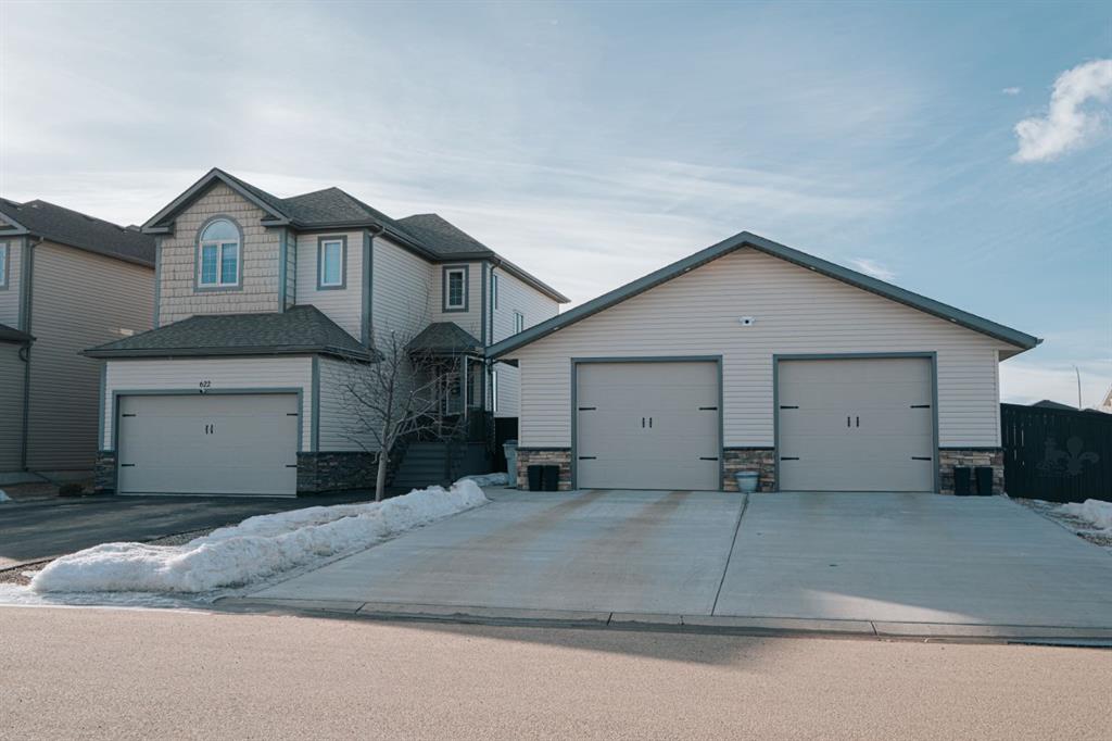 Picture of 622 25 Street , Wainwright Real Estate Listing