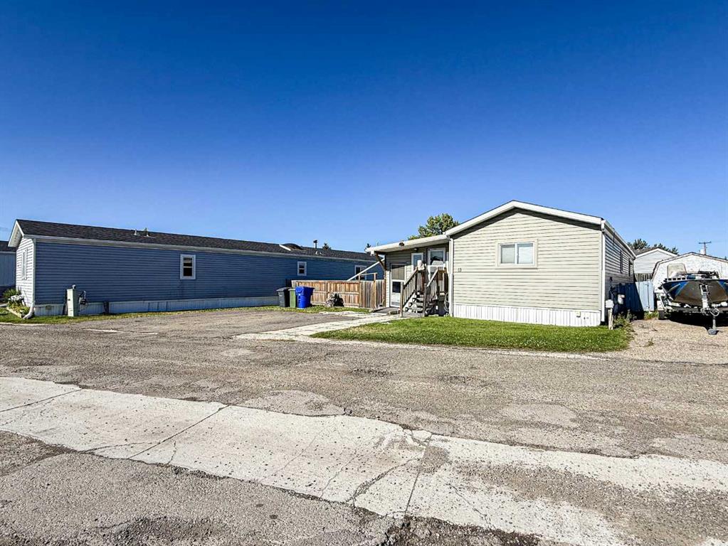 Picture of 13, 5800 46 Street , Olds Real Estate Listing