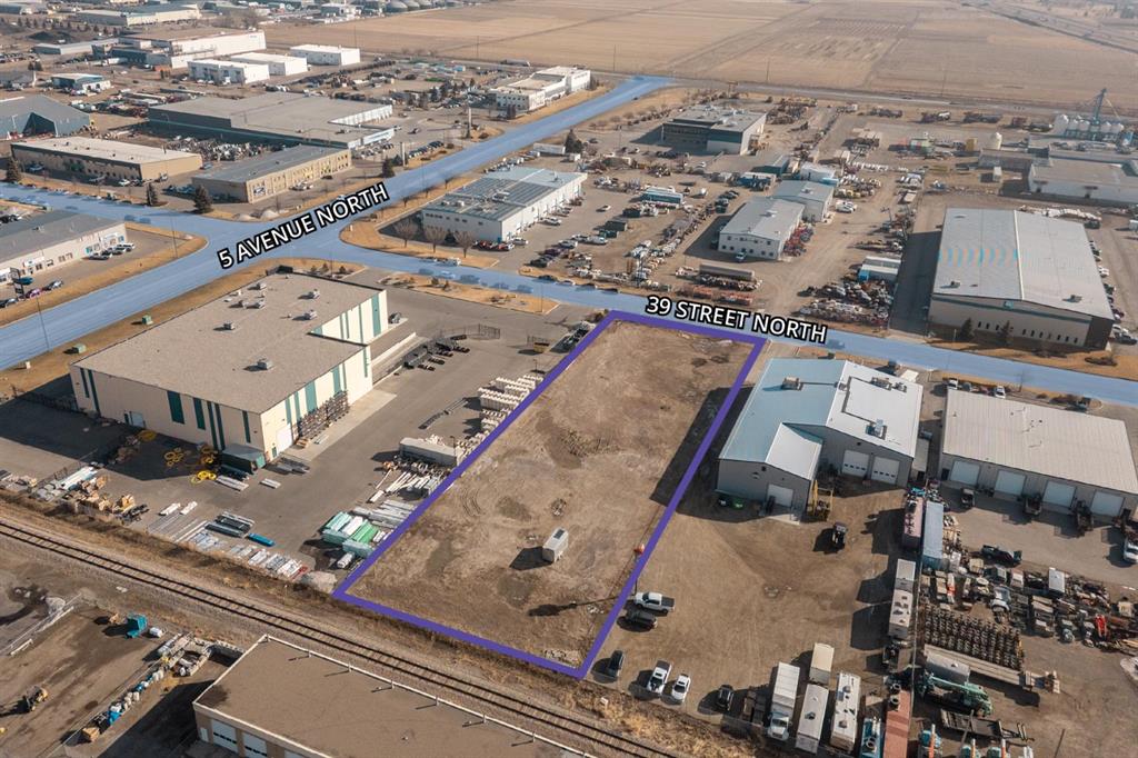 Picture of 438 39 Street N, Lethbridge Real Estate Listing