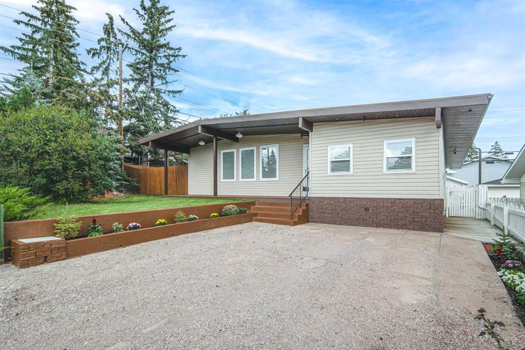 Picture of 5808 Dalton Drive NW, Calgary Real Estate Listing