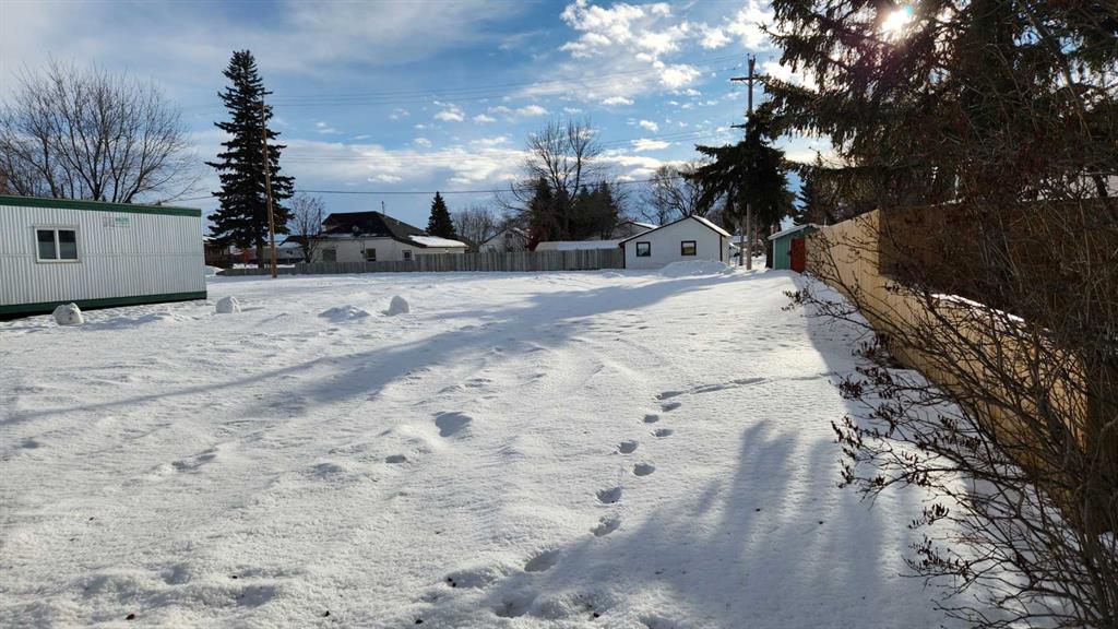 Picture of 111 Main  , Hay Lakes Real Estate Listing