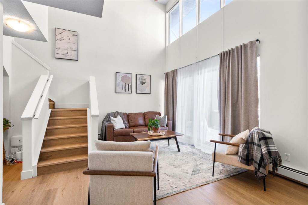 Picture of 8, 114 Village Heights SW, Calgary Real Estate Listing