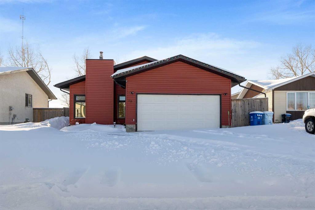 Picture of 189 Farrell Crescent , Fort McMurray Real Estate Listing