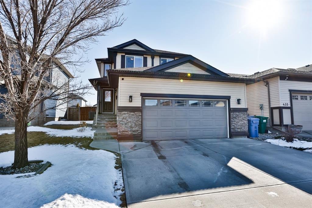 Picture of 437 Twinriver Road W, Lethbridge Real Estate Listing