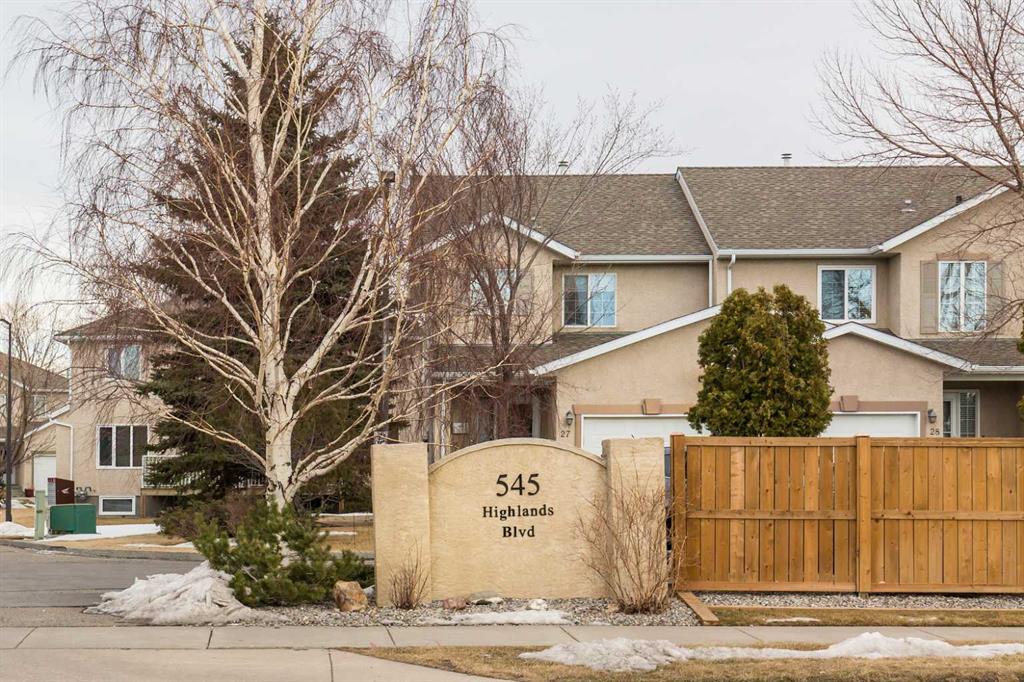 Picture of 10, 545 Highlands Boulevard W, Lethbridge Real Estate Listing