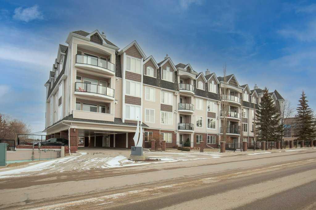 Picture of 206, 4707 50 Street , Sylvan Lake Real Estate Listing