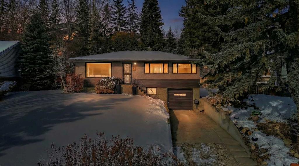 Picture of 13 Hawthorne Crescent NW, Calgary Real Estate Listing