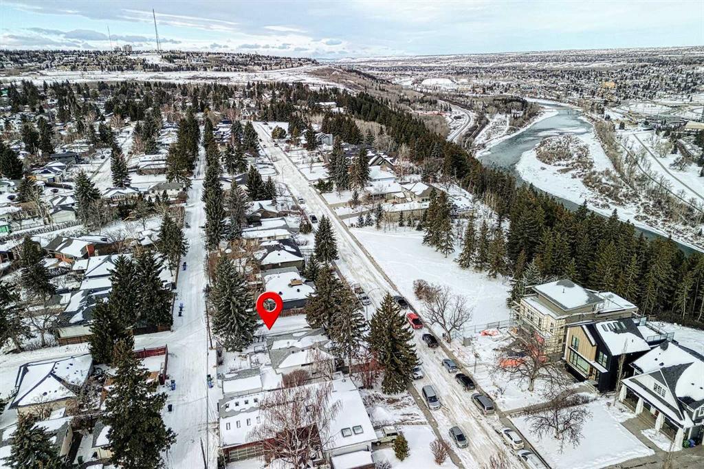 Picture of 75 Wildwood Drive SW, Calgary Real Estate Listing