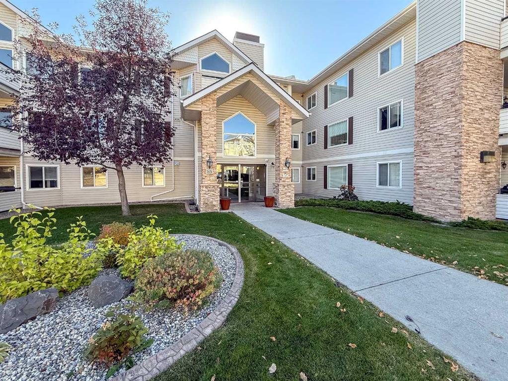 Picture of 2206, 7451 Springbank Boulevard SW, Calgary Real Estate Listing
