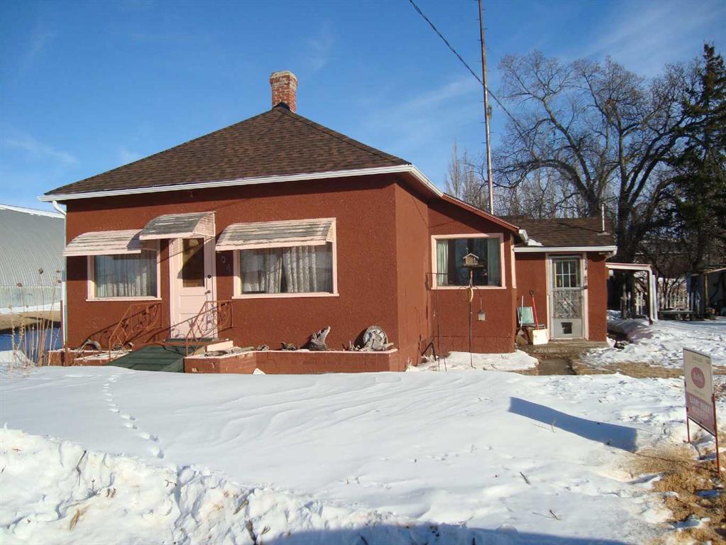 Picture of 204 First Street S, Huxley Real Estate Listing