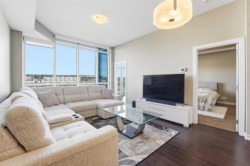 Picture of 705, 24 Varsity Estates Circle NW, Calgary Real Estate Listing