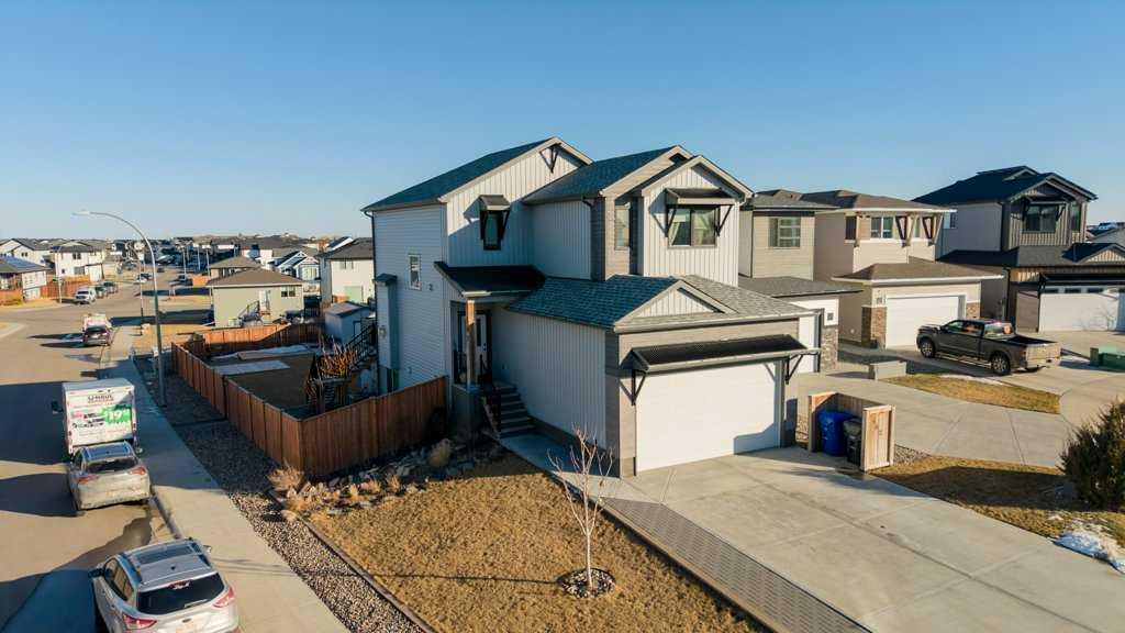Picture of 502 Bluebell Lane W, Lethbridge Real Estate Listing