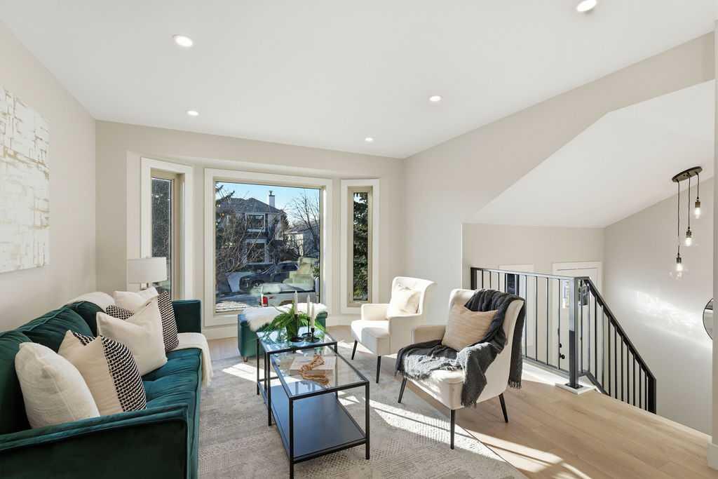 Picture of 129 Coventry Place NE, Calgary Real Estate Listing