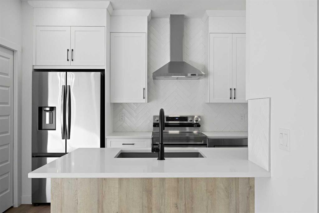 Picture of 2226 Bayview Drive SW, Airdrie Real Estate Listing