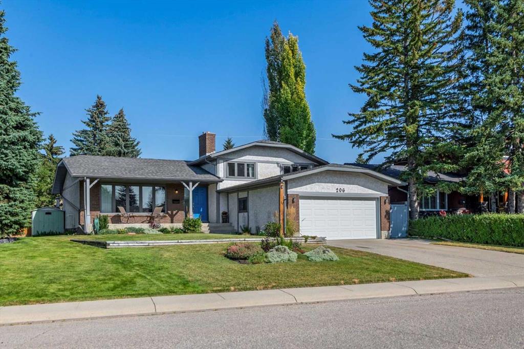 Picture of 206 Lake Fraser Place SE, Calgary Real Estate Listing
