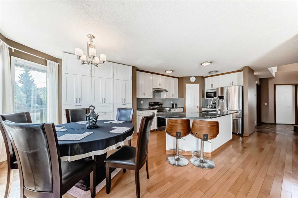 Picture of 170 Shawbrooke Green SW, Calgary Real Estate Listing