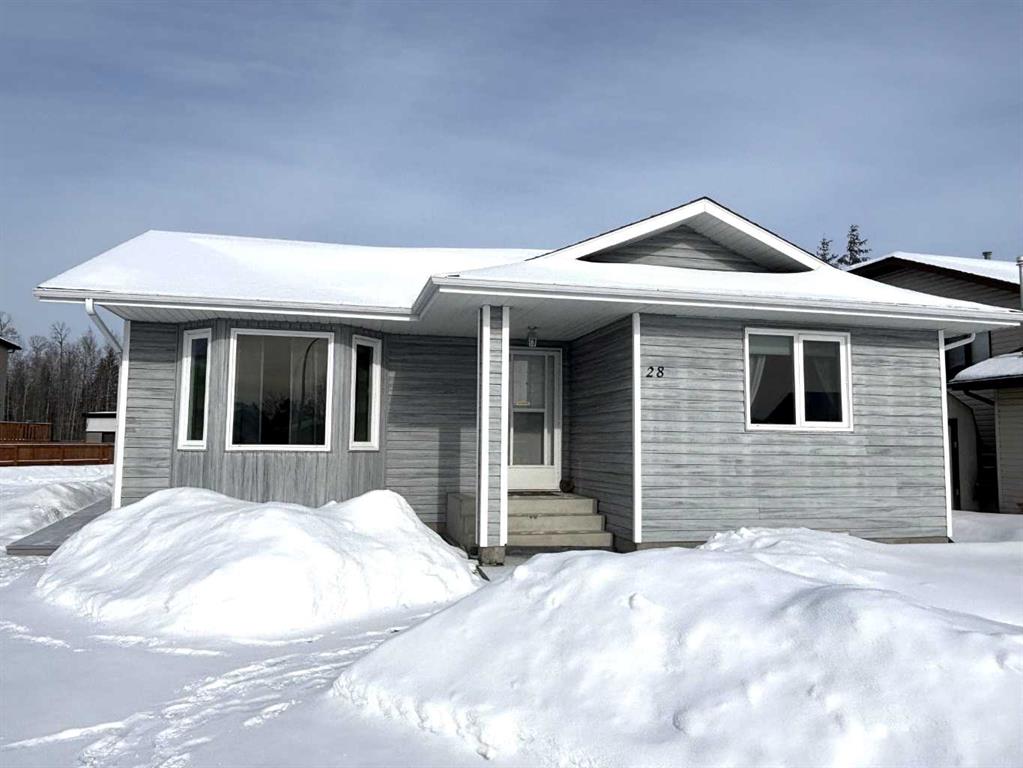 Picture of 28 STEWARD Drive , Whitecourt Real Estate Listing