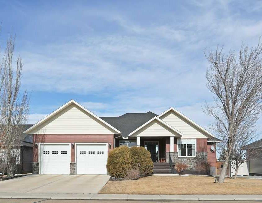 Picture of 38 Cottonwood Crescent , Rosemary Real Estate Listing